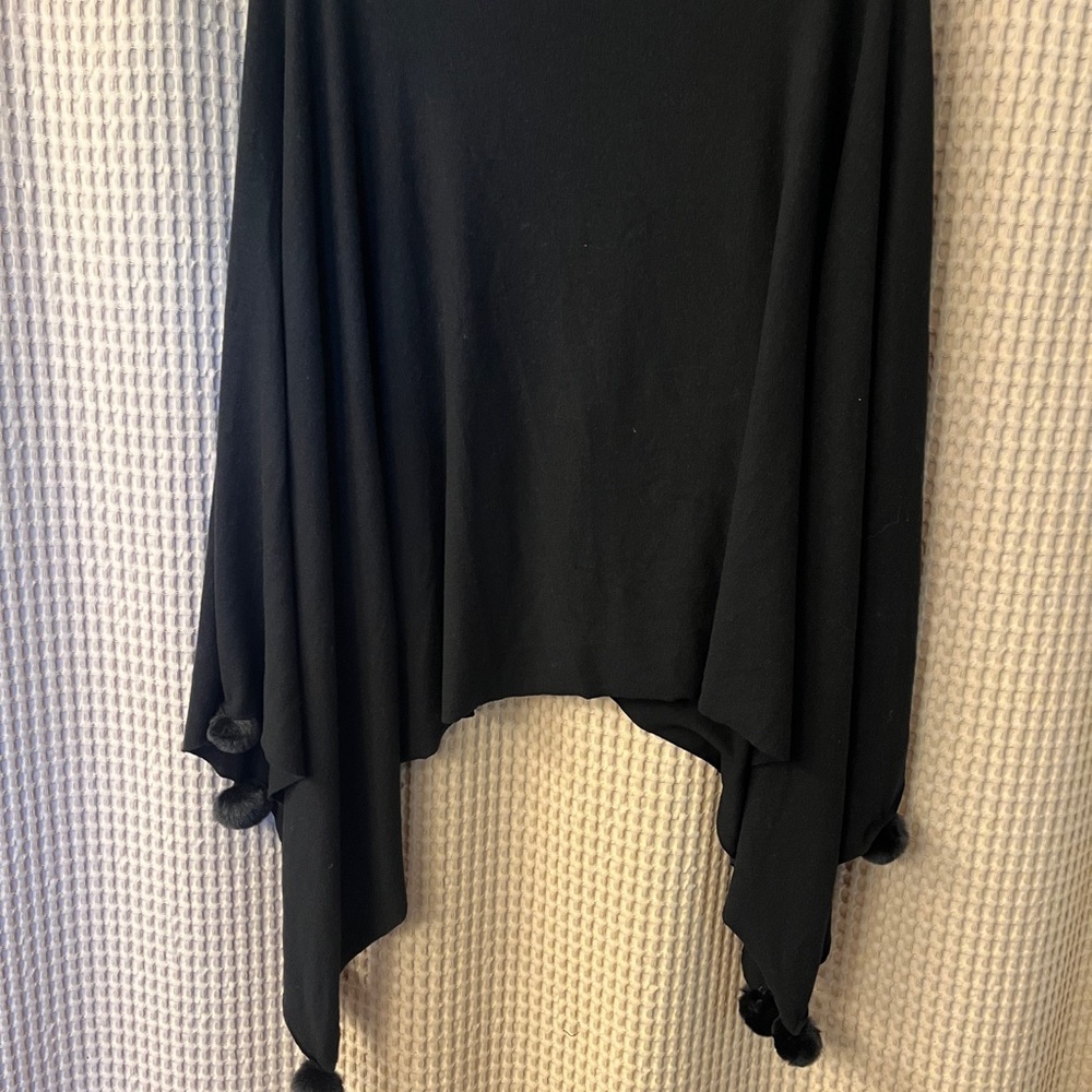 Michael Stars Bliss Pom Pom Poncho Sweater One Size Black NEW without Tags